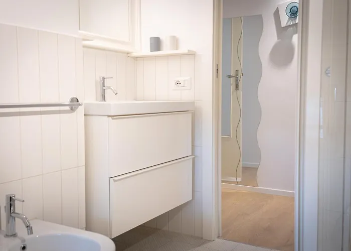 Scalino 66 Del Teatro *